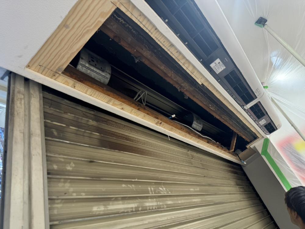店舗軽量手動シャッター修理（東京都大田区）｜スプリングシャフト交換工事