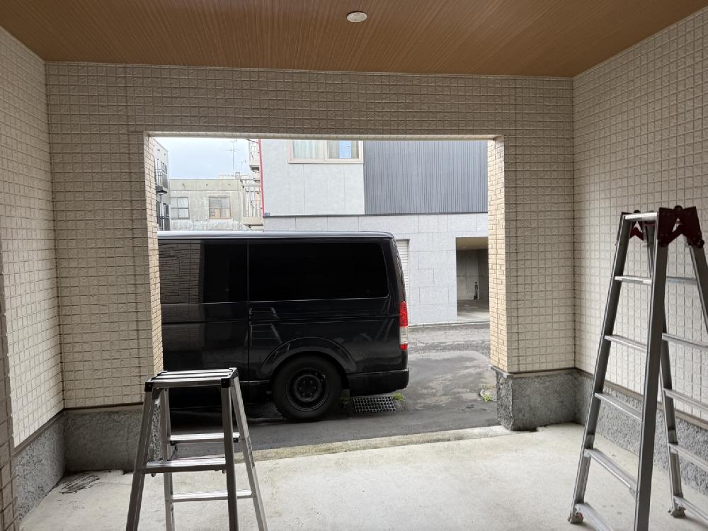 ガレージ手動シャッター新規取り付け工事（北海道札幌市）｜シャッター新設工事｜施工事例