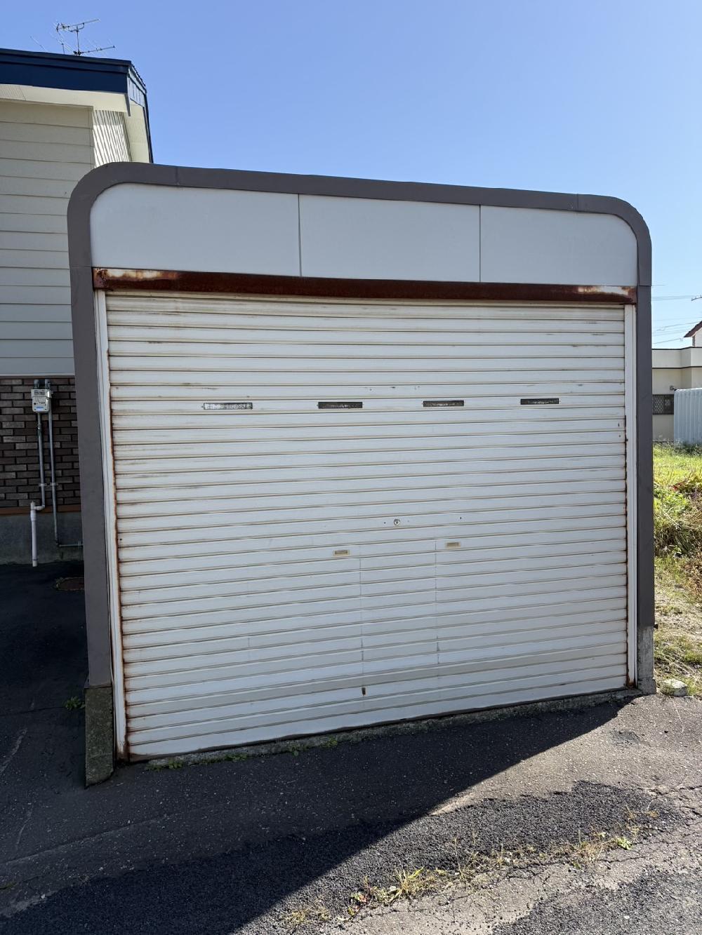 軽量手動シャッタースプリングシャフト・スラット修理（北海道札幌市）｜スプリングシャフト・スラット交換工事｜施工事例