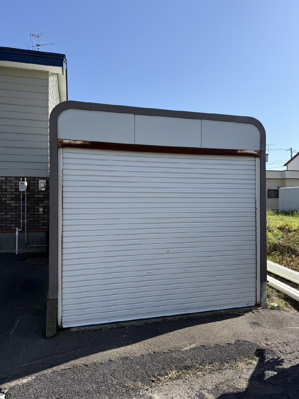 軽量手動シャッタースプリングシャフト・スラット修理（北海道札幌市）｜スプリングシャフト・スラット交換工事｜施工事例