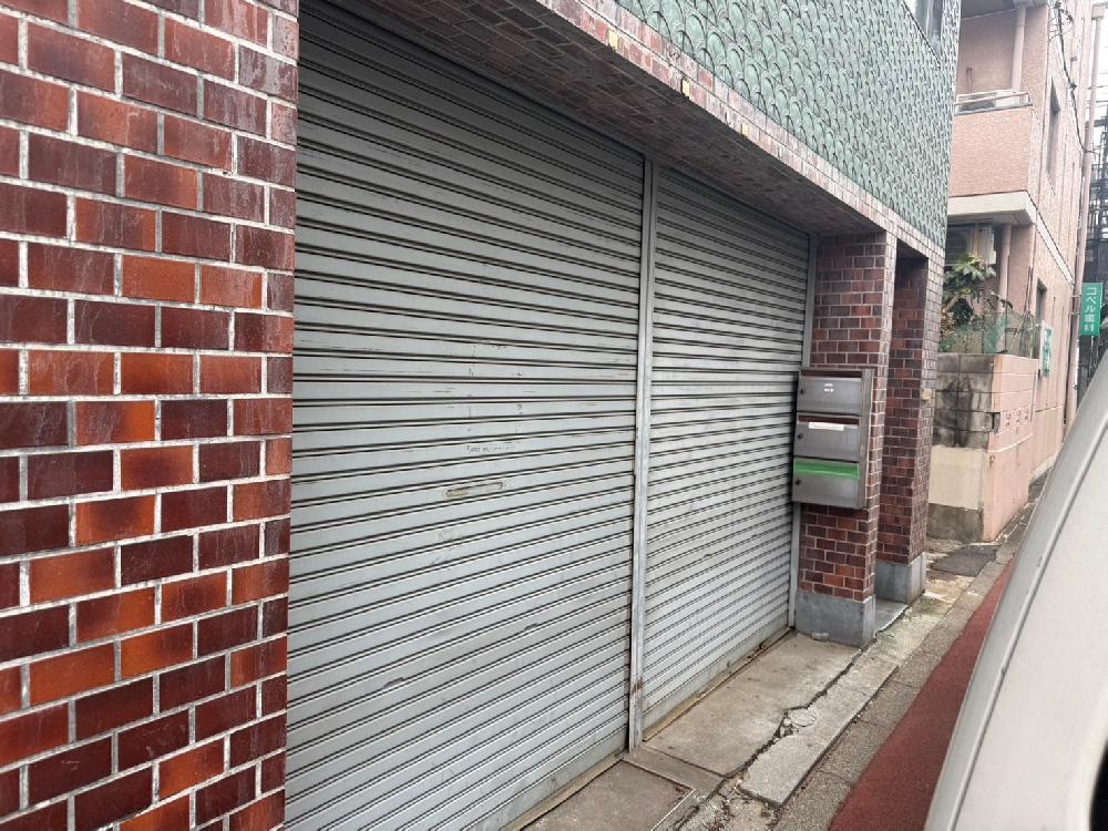 手動シャッター交換修理（東京都大田区）｜スプリングシャフト・スラット交換工事｜施工事例