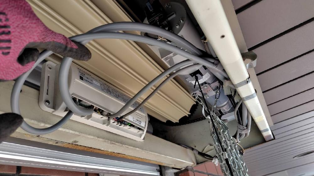 重量電動シャッターモートW開閉機スラット交換工事②（東京都江東区）｜シャッター修理・交換