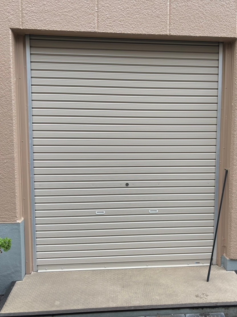 手動シャッター交換修理（東京都江東区）｜スプリングシャフト・スラット交換工事｜施工事例