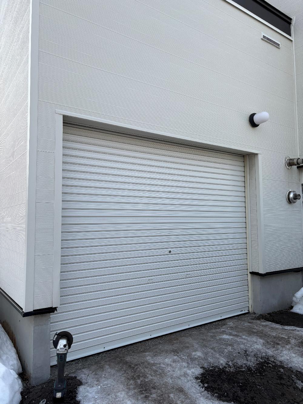 手動シャッター交換修理（北海道札幌市）｜スプリングシャフト・スラット交換工事｜施工事例