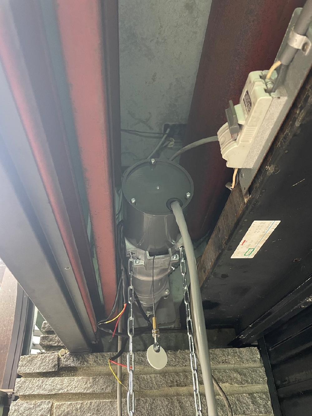 重量電動シャッターSG1014開閉機交換工事（福岡県北九州市）｜シャッター修理・交換