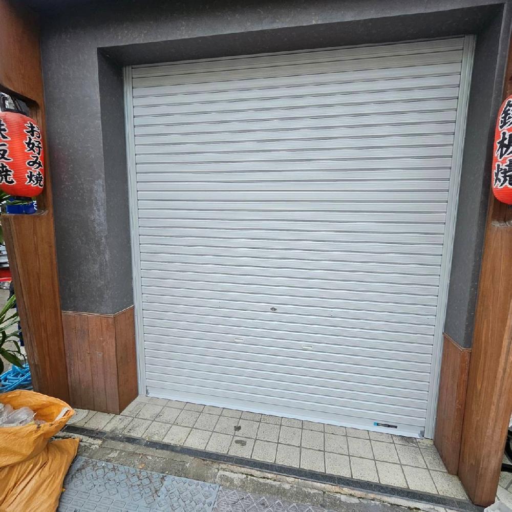 軽量手動シャッター取付交換工事（東京都千代田区）｜スプリングシャフト・スラット取付工事｜施工事例