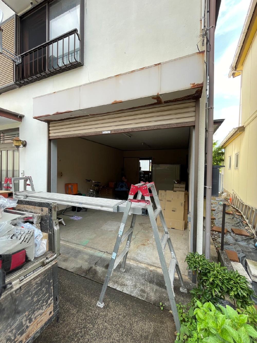 軽量手動シャッター取付交換工事（神奈川県横浜市）｜スプリングシャフト・スラット取付工事｜施工事例