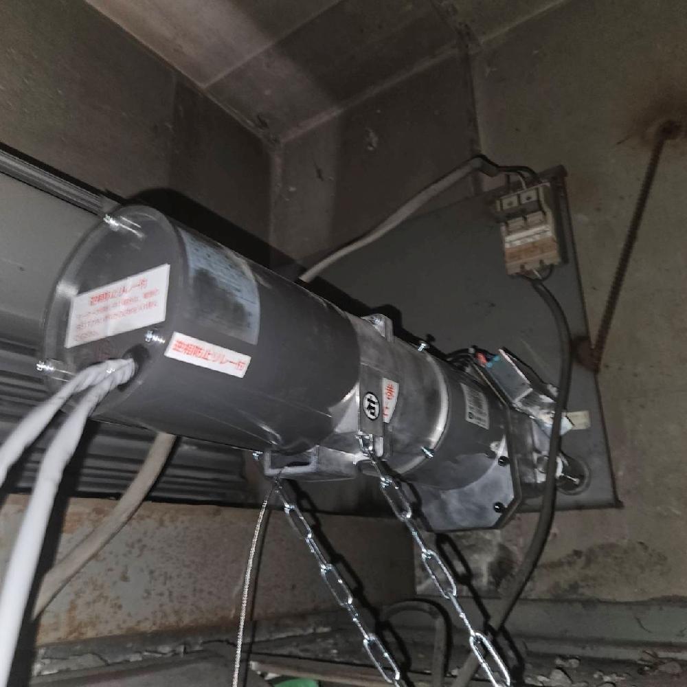 重量電動シャッターTUS-500開閉機交換工事（神奈川県川崎市）｜シャッター修理・交換
