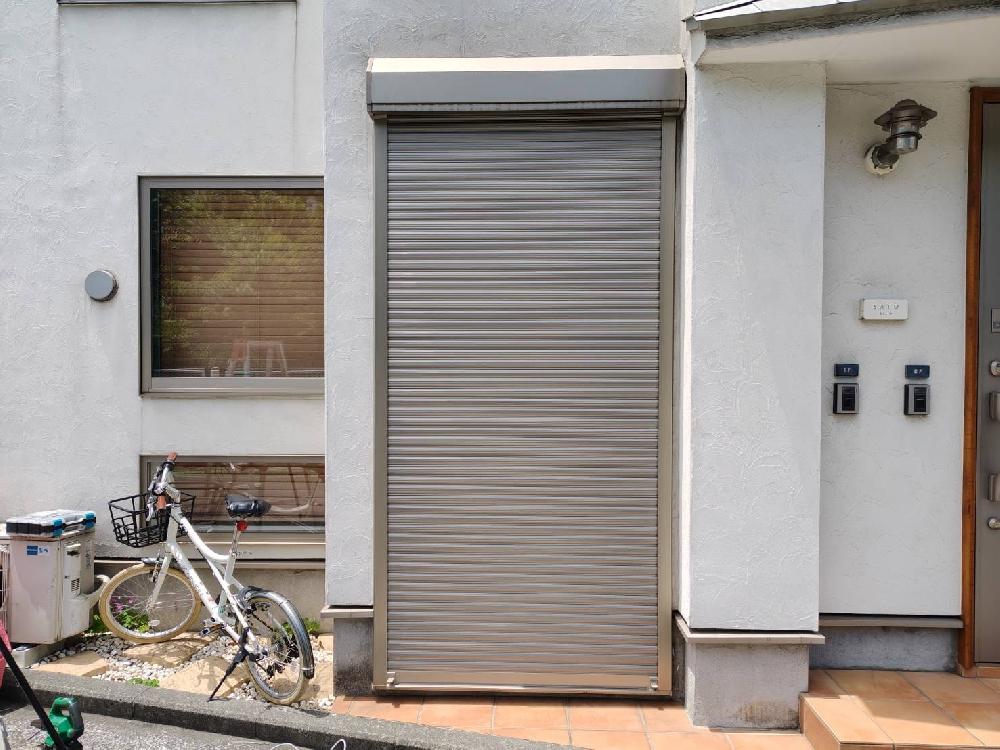 窓シャッター交換工事（神奈川県横浜市）｜スラット交換工事｜動かなくなったシャッターの交換対応
