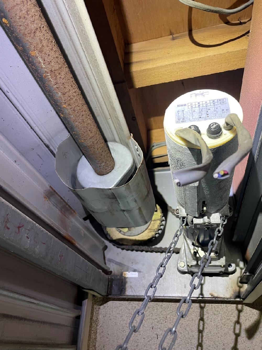 電動シャッター開閉機SA6交換工事（福岡県筑紫野市）｜シャッター修理・交換｜動かなくなった