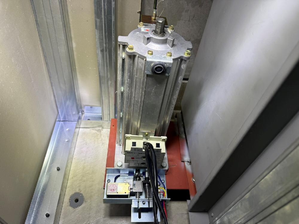 防火シャッター交換工事（東京都港区）｜防火シャッター開閉機交換工事｜動かなくなったシャッターの交換対応
