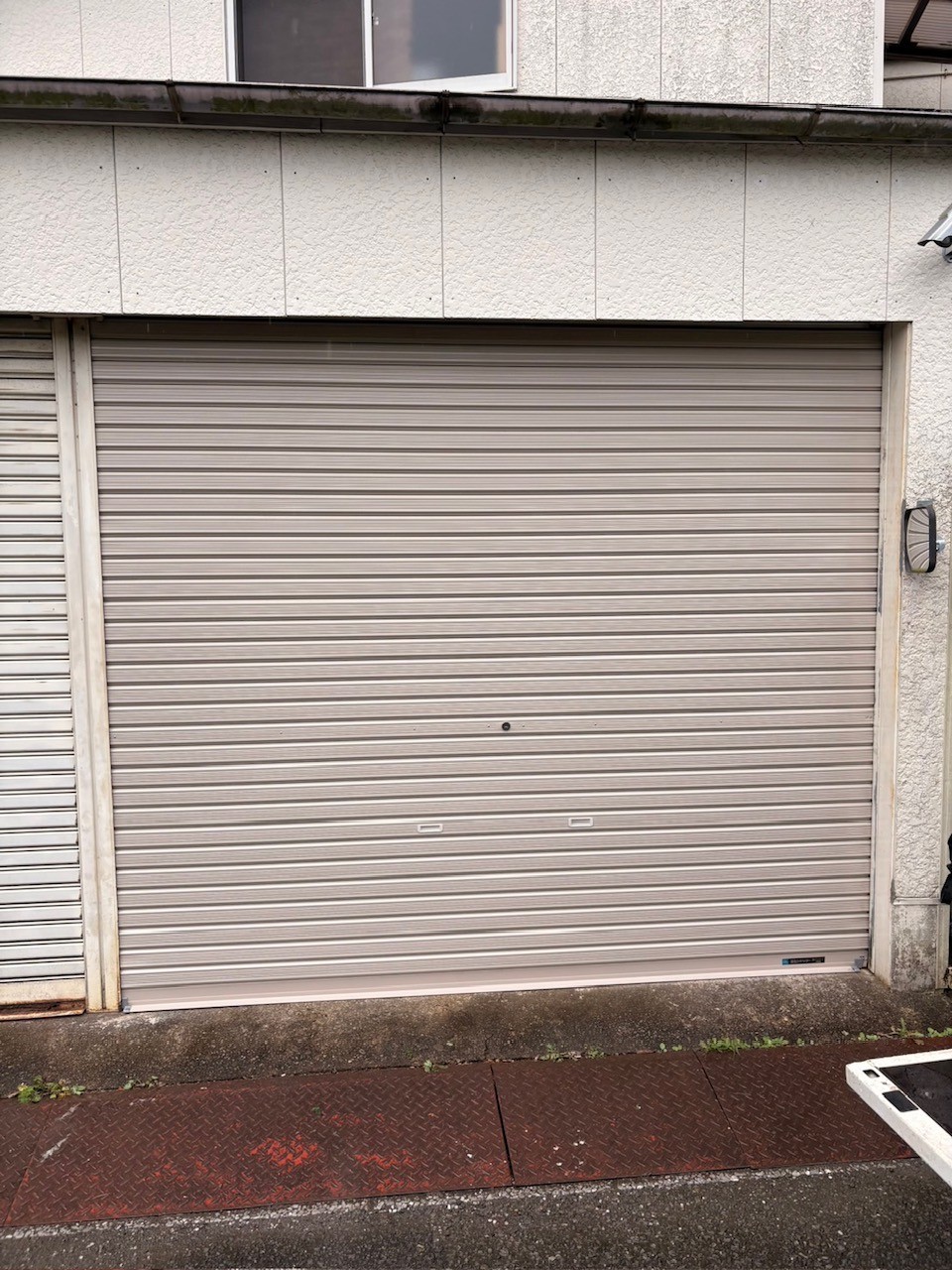 軽量手動シャッター交換工事（宮崎県宮崎市）｜スプリングシャフト・スラット交換工事｜施工事例