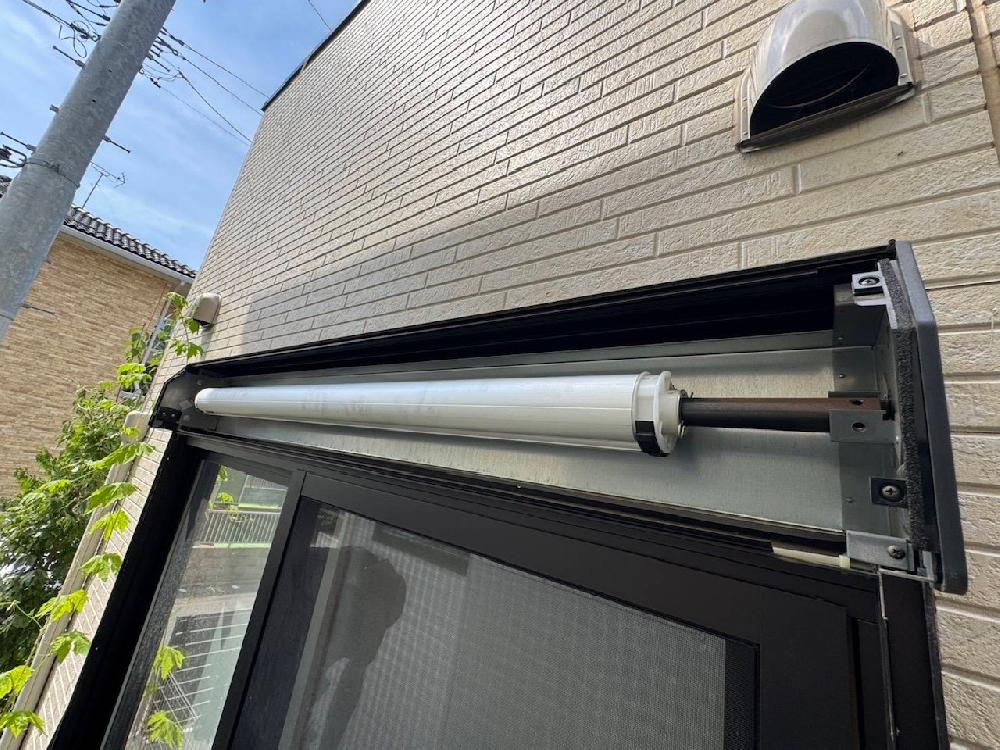 電動窓シャッター交換工事（埼玉県春日部市）｜電動窓シャッター開閉機交換工事｜動かなくなったシャッターの交換対応