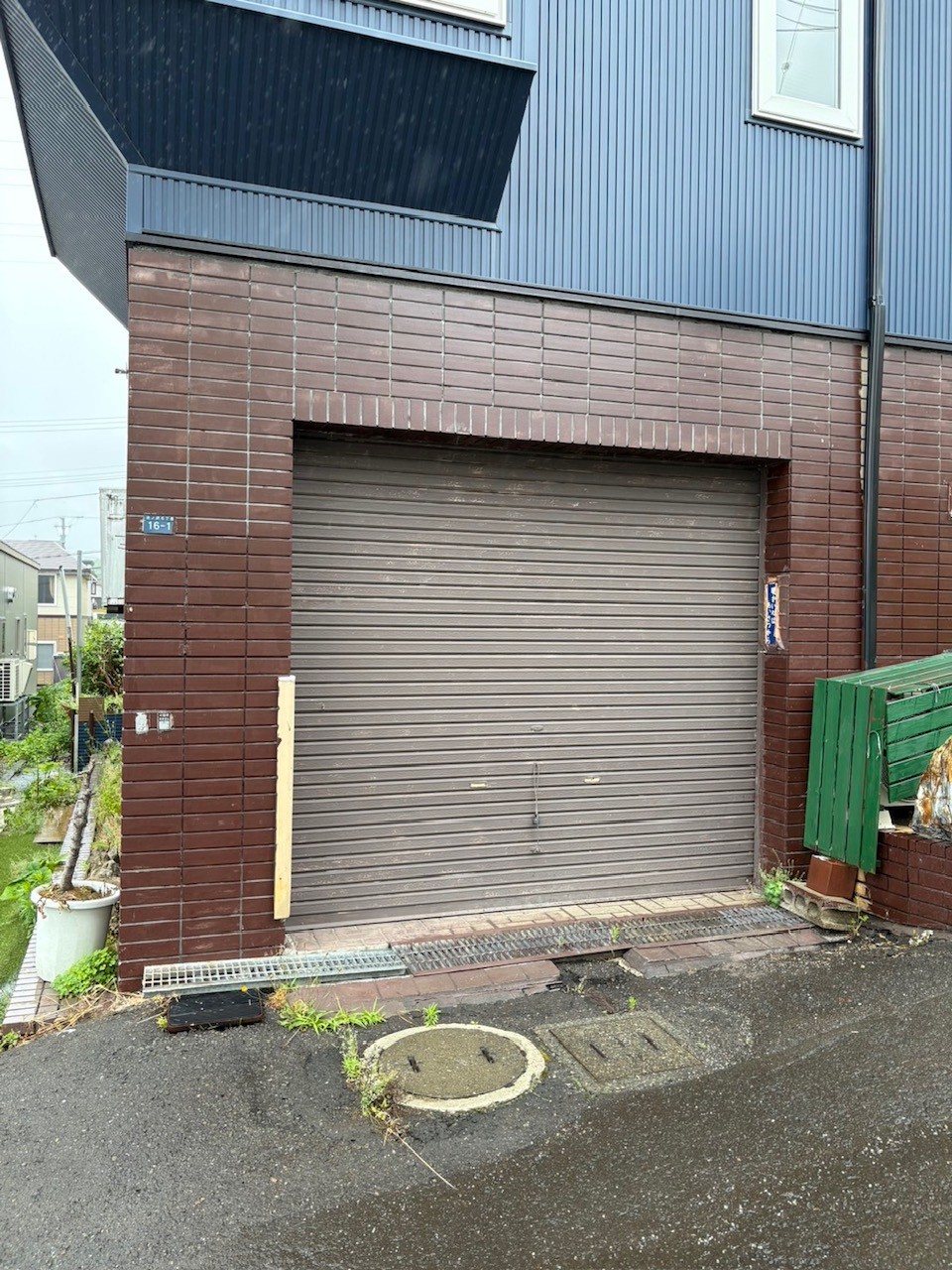 軽量手動シャッター交換工事（北海道札幌市）｜スプリングシャフト・スラット交換工事｜施工事例