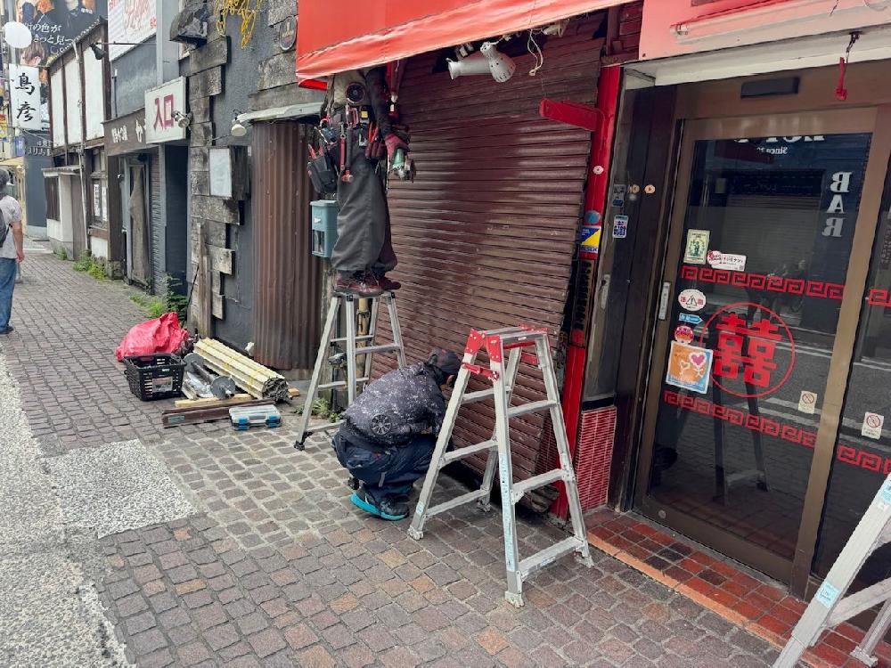 軽量手動シャッター交換工事（神奈川県川崎市）｜スプリングシャフト・スラット交換工事｜施工事例