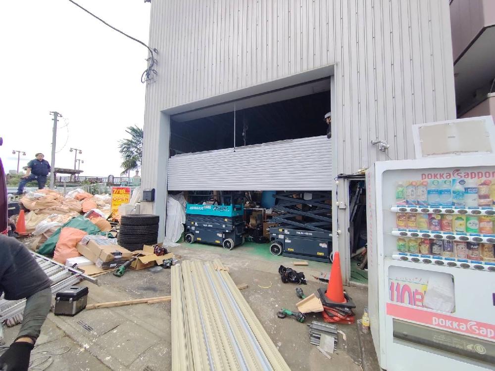 重量電動シャッタースラット交換工事（埼玉県越谷市）｜シャッター修理・交換・緊急対応