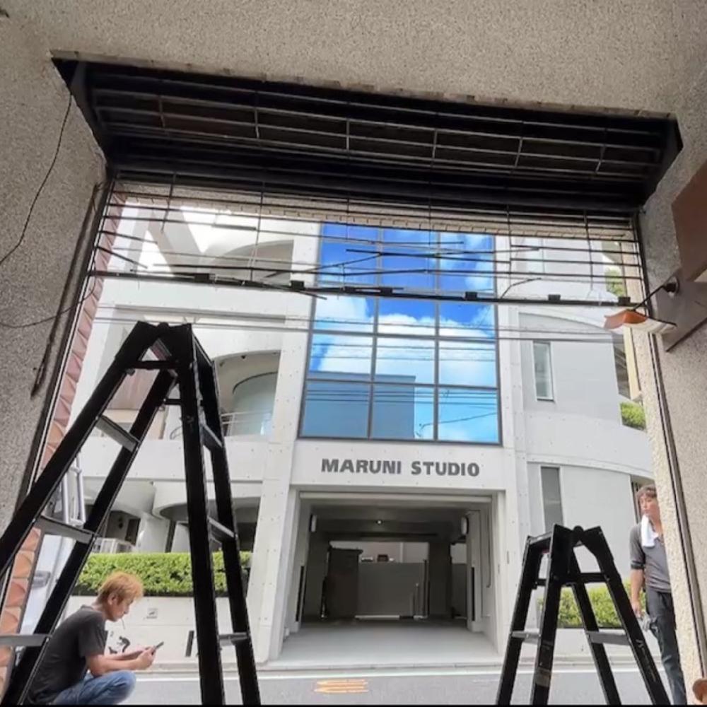 軽量手動シャッター交換工事（東京都目黒区）｜スプリングシャフト・スラット交換工事｜施工事例